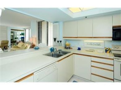 Longboat key 2 bed Vacation Condo- Water Views